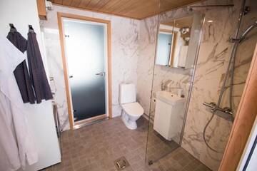 Фото номера Улучшенные апартаменты с сауной Виллы Villa Kinos г. Утсйоки 49