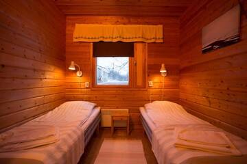 Фото номера Дом с 2 спальнями Комплексы для отдыха с коттеджами/бунгало Holiday Village Valle г. Утсйоки 16