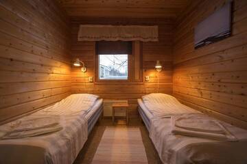 Фото номера Дом с 2 спальнями Комплексы для отдыха с коттеджами/бунгало Holiday Village Valle г. Утсйоки 8